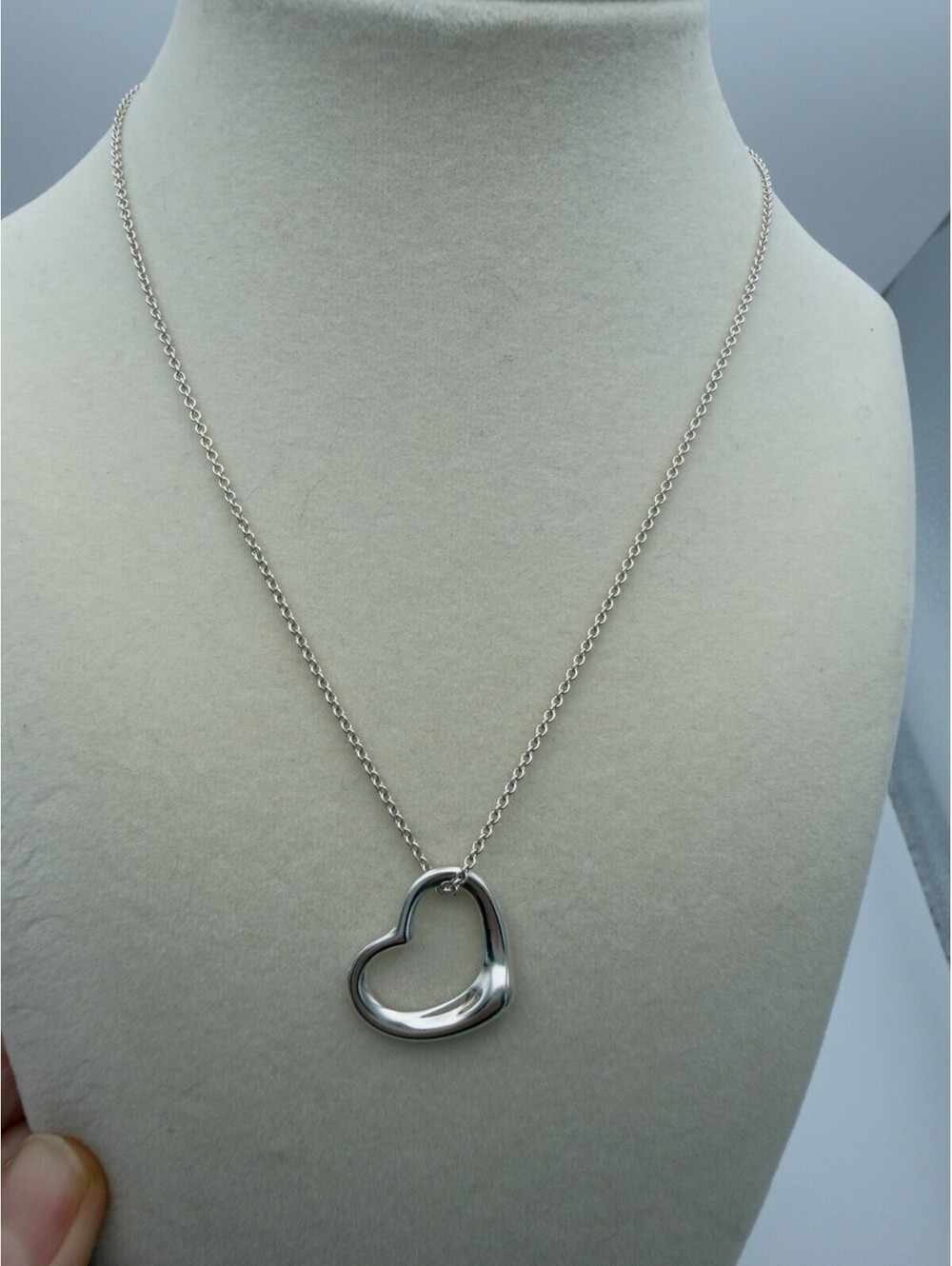 Authentic Vintage Tiffany & Co Elsa Peretti Open Heart Necklace 22mm Silver 925